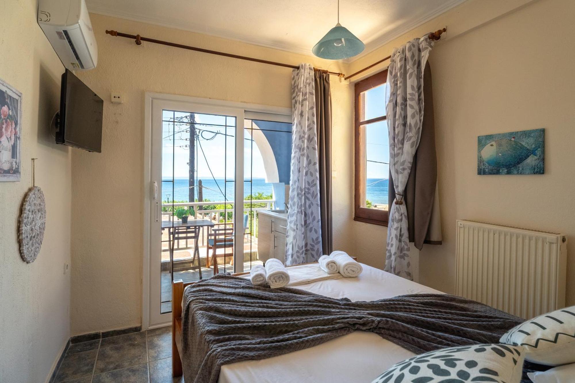 To Kyma Del Mar Psakoudia
